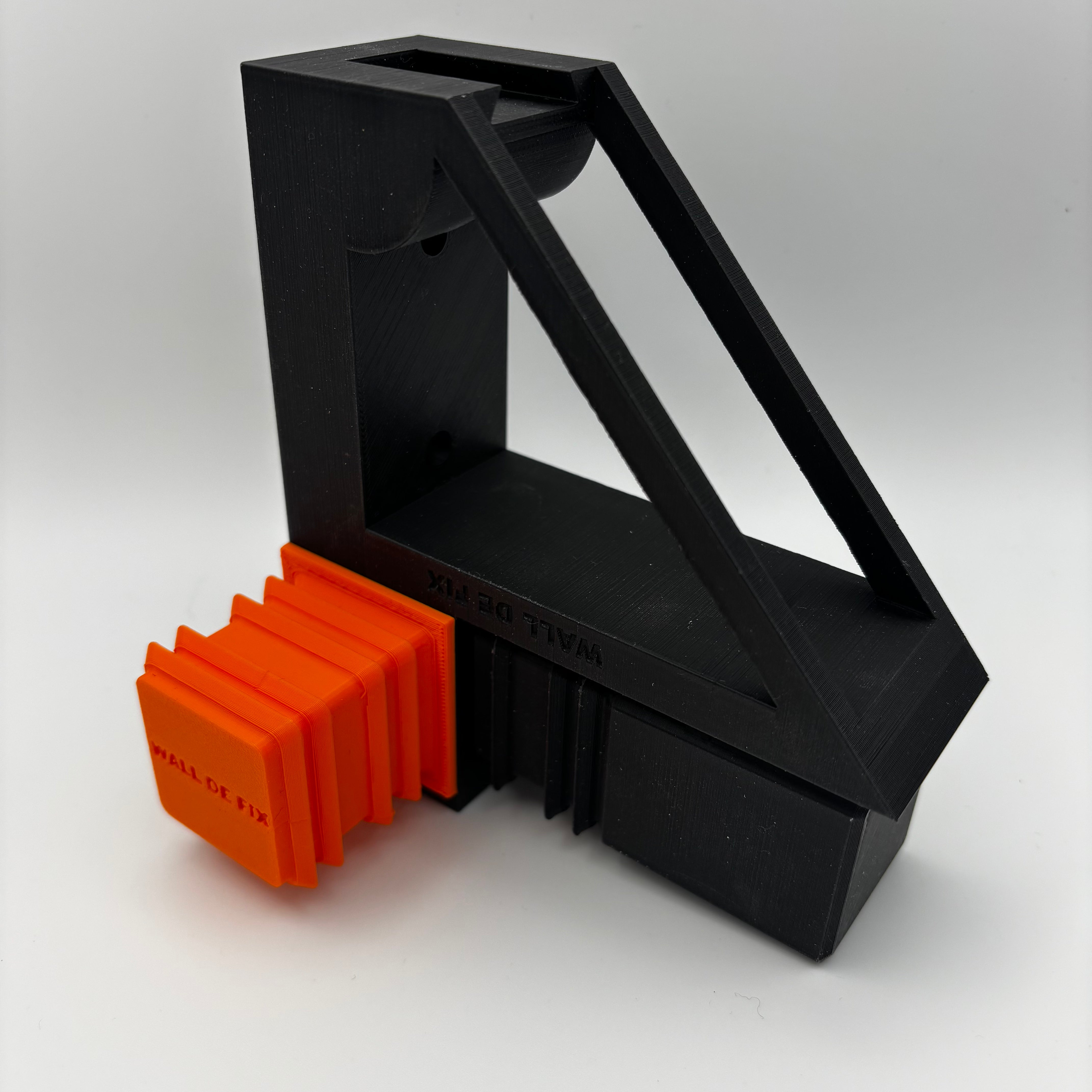 Cube "queue d'aronde"
